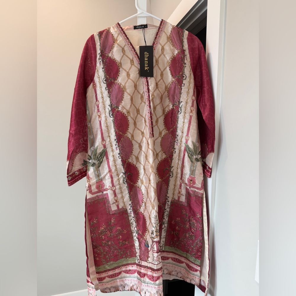BRAND NEW DHANAK TWO PIECE PAKISTANI OUTFIT